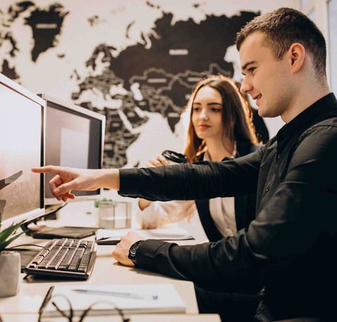 workers-it-company-working-computer